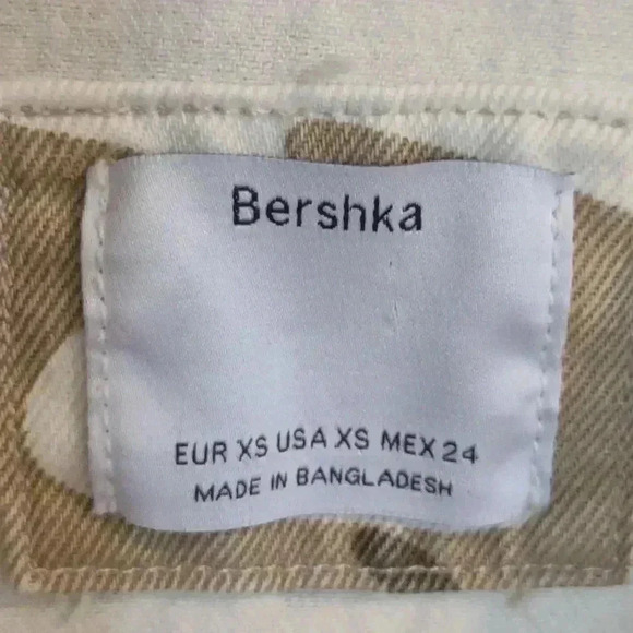 Bershka XS White/ Green and tan Camouflage‎ Denim Cargo Jean Jacket - Picture 2 of 5